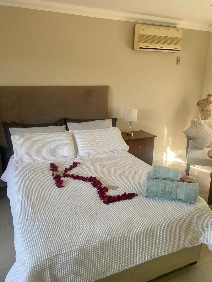 Studio @ Champion Apartment Durban Bagian luar foto